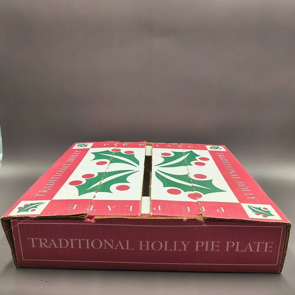 Vintage 1994 Longaberger Pottery Traditional Holly 10” Pie Plate 31381 Unused